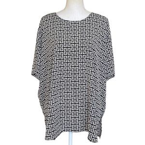 Liz Baker Black and White Givenchy Print Top Short Sleeve